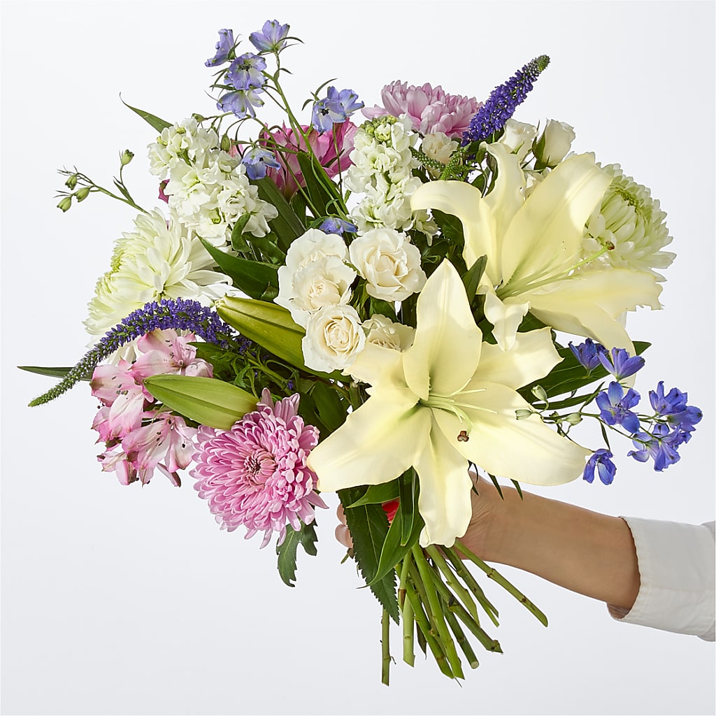 Winter Celebration Bouquet – BEBE'S FLOWER SHOP, Los Angeles CA