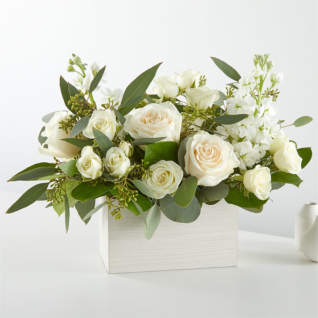 Fresh Linen Box Bouquet – BEBE'S FLOWER SHOP, Los Angeles CA