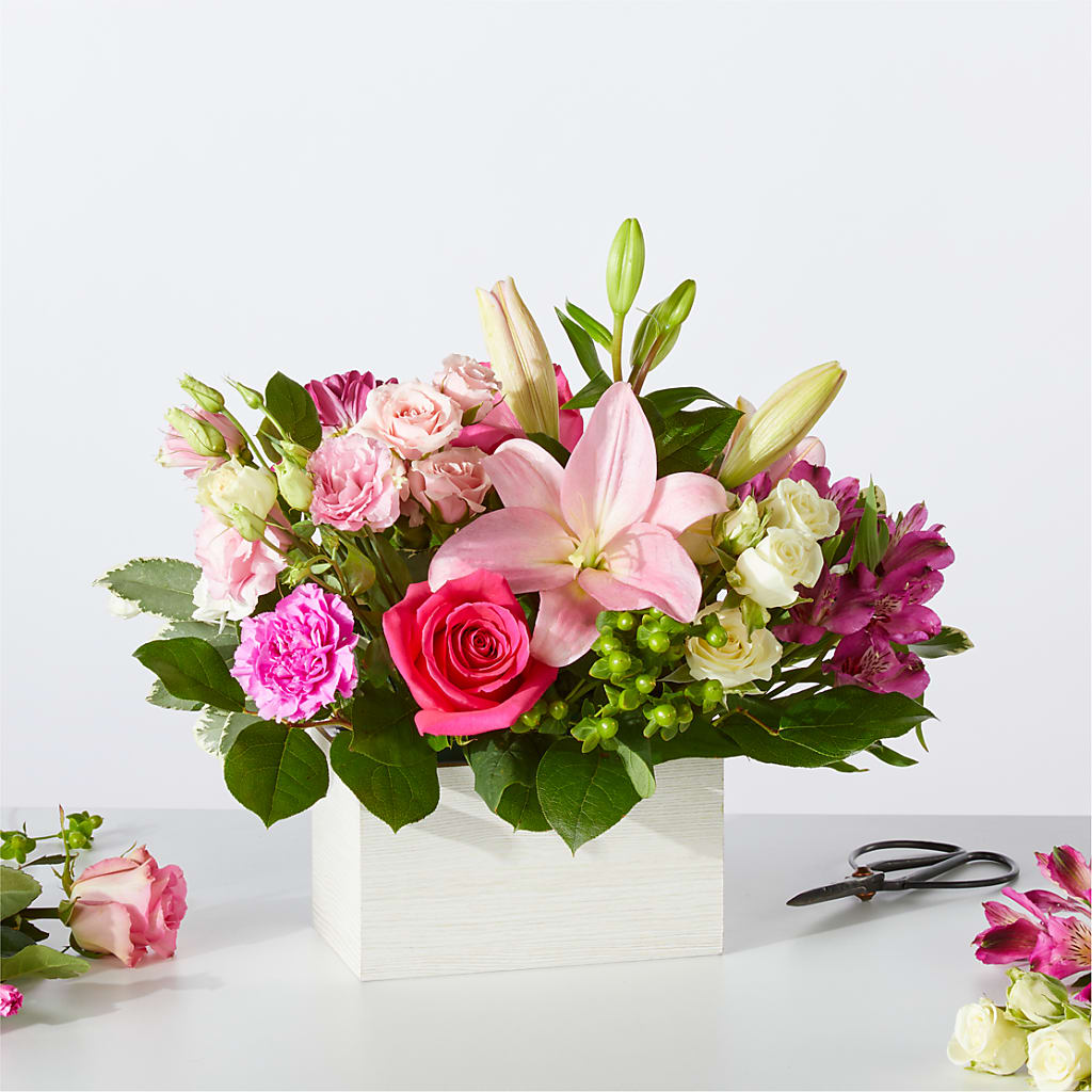 Sweetberry Box – A Florist Original – BEBE'S FLOWER SHOP, Los Angeles CA