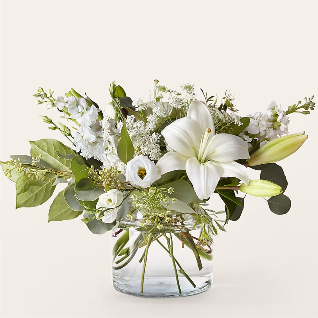 Alluring Elegance Bouquet – BEBE'S FLOWER SHOP, Los Angeles CA