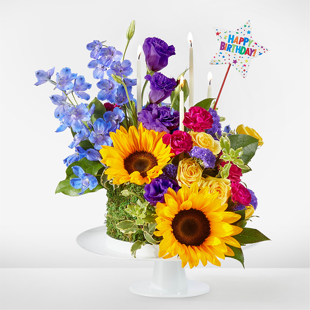 Star of the Day Floral Cake – BEBE'S FLOWER SHOP, Los Angeles CA