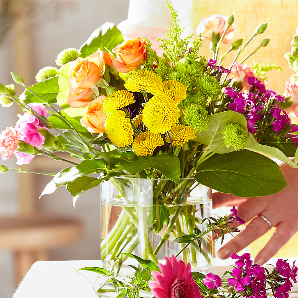 Bold & Bright – A Florist Original – BEBE'S FLOWER SHOP, Los Angeles CA