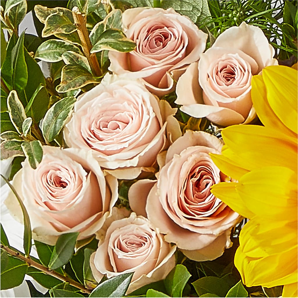 The Good Life Bouquet – BEBE'S FLOWER SHOP, Los Angeles CA