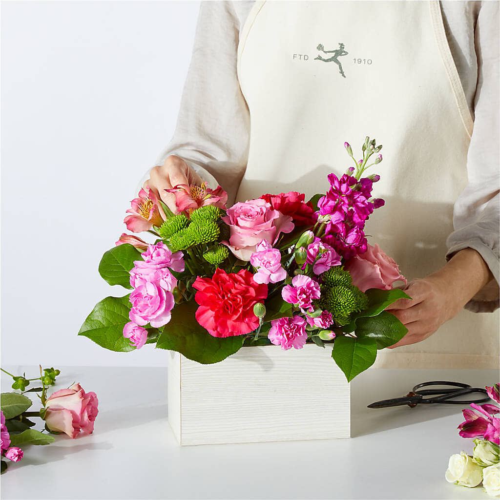 Sweetberry Box – A Florist Original – BEBE'S FLOWER SHOP, Los Angeles CA