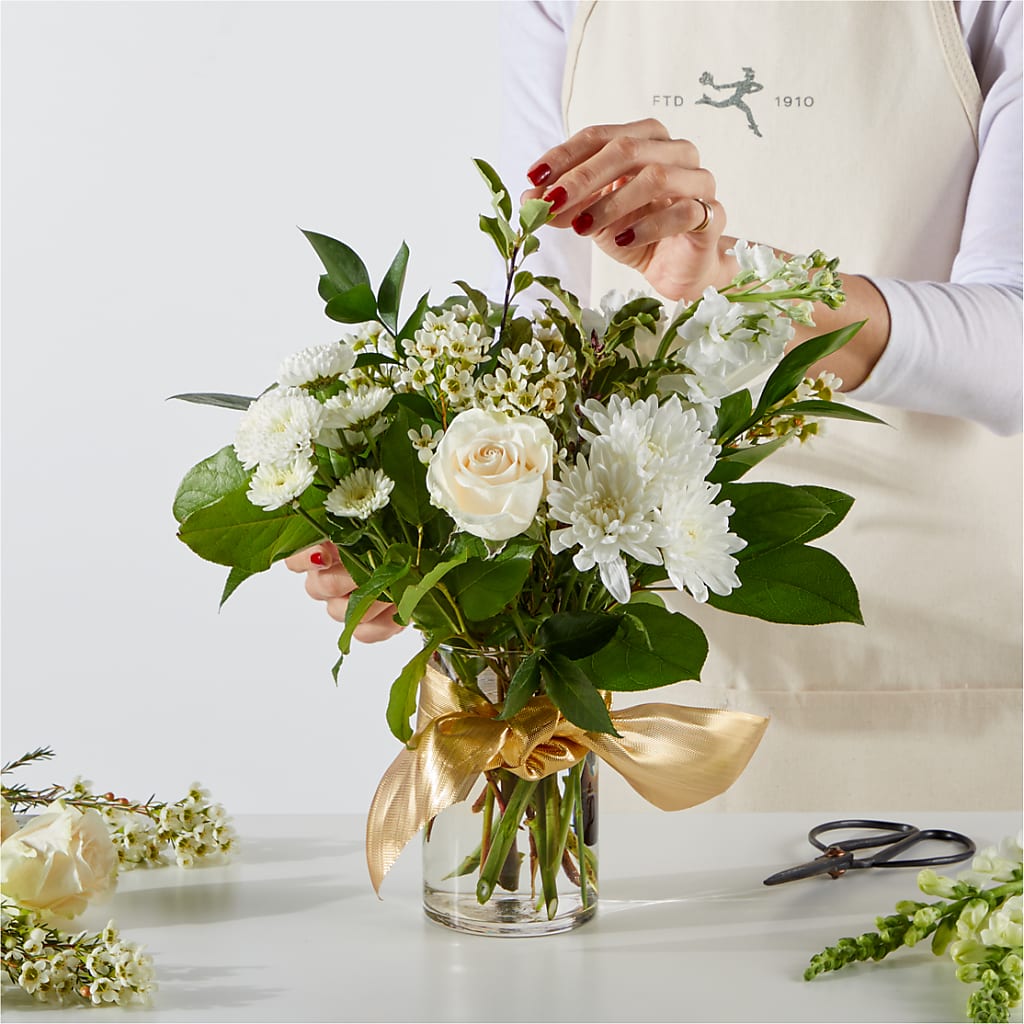 New Beginnings – A Florist Original – BEBE'S FLOWER SHOP, Los Angeles CA