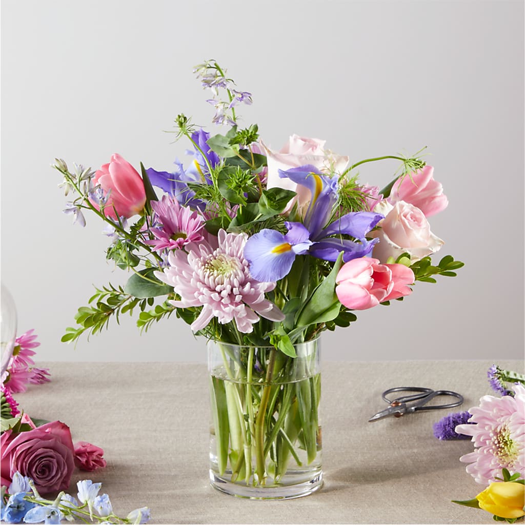 Pastel Tradition - A Florist Original – BEBE'S FLOWER SHOP, Los Angeles CA