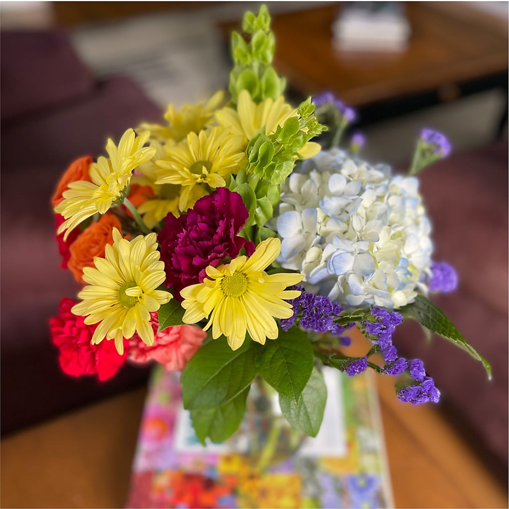 Summer Spectra - A Florist Original – BEBE'S FLOWER SHOP, Los Angeles CA