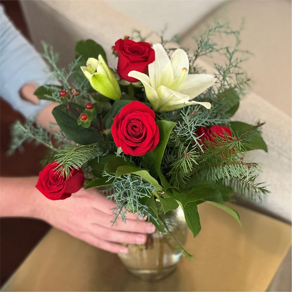 Glittering Lights Bouquet – BEBE'S FLOWER SHOP, Los Angeles CA
