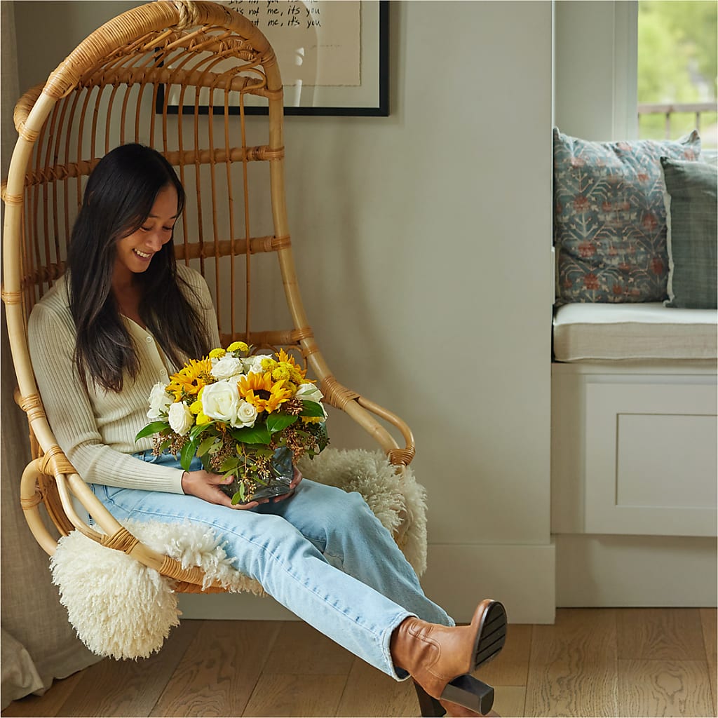 Luminous Morning Bouquet – BEBE'S FLOWER SHOP, Los Angeles CA