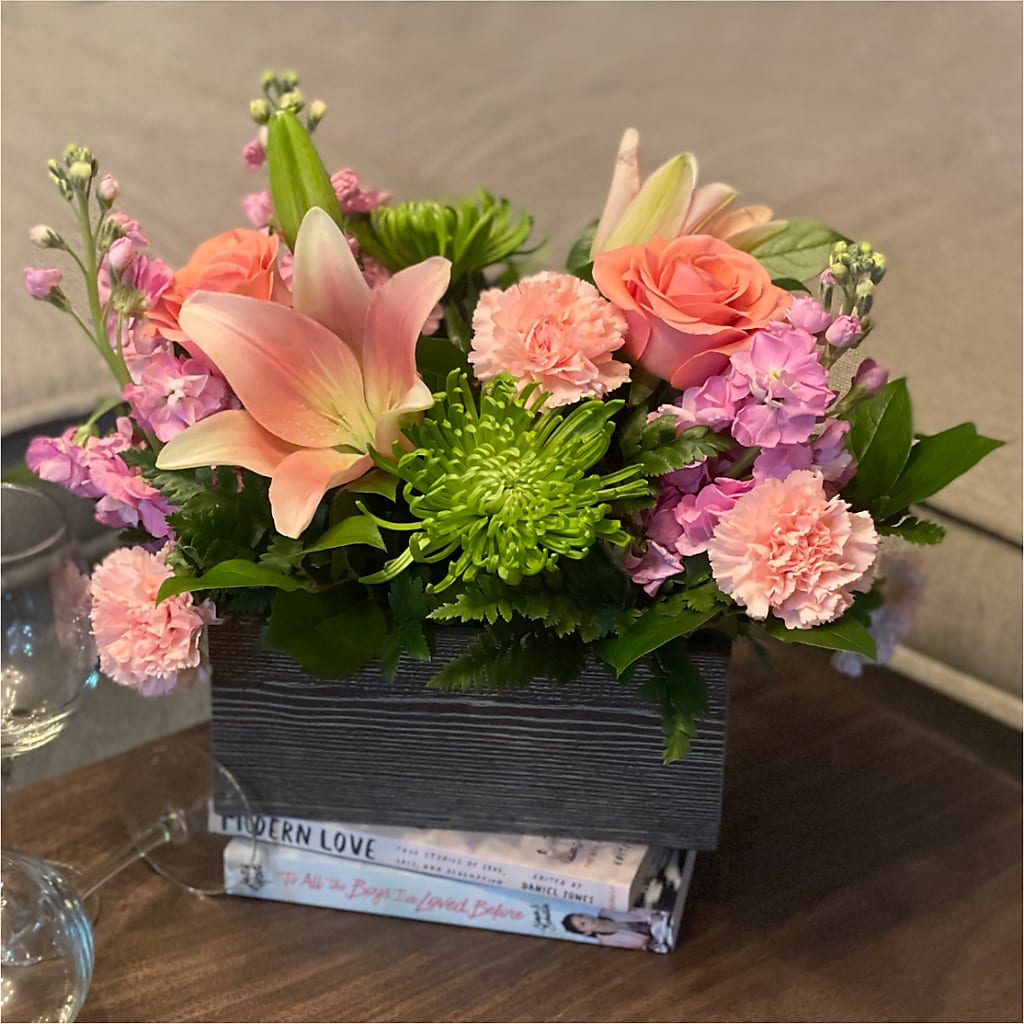 Beautiful Spirit Basket – BEBE'S FLOWER SHOP, Los Angeles CA