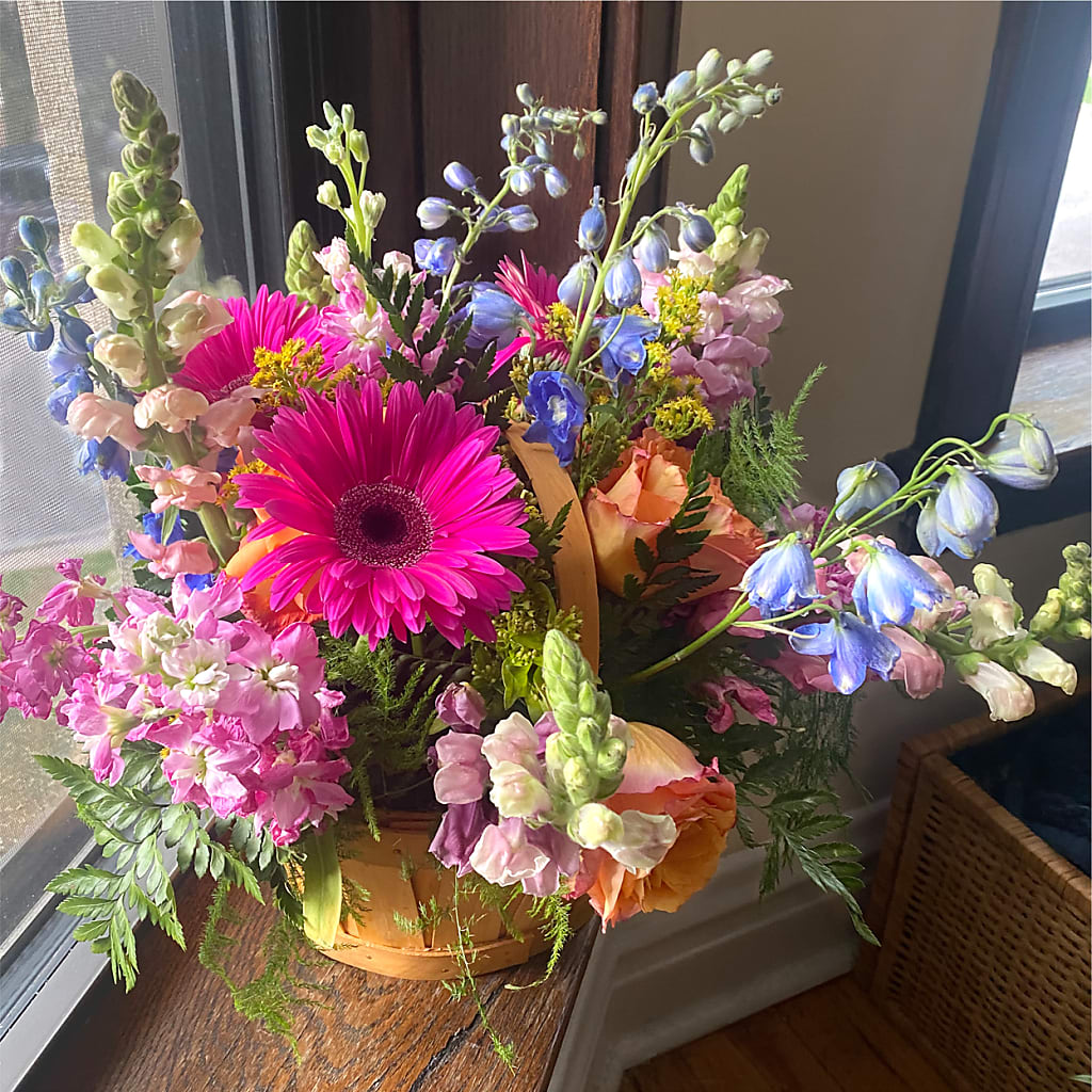 Garden of Life Basket – BEBE'S FLOWER SHOP, Los Angeles CA