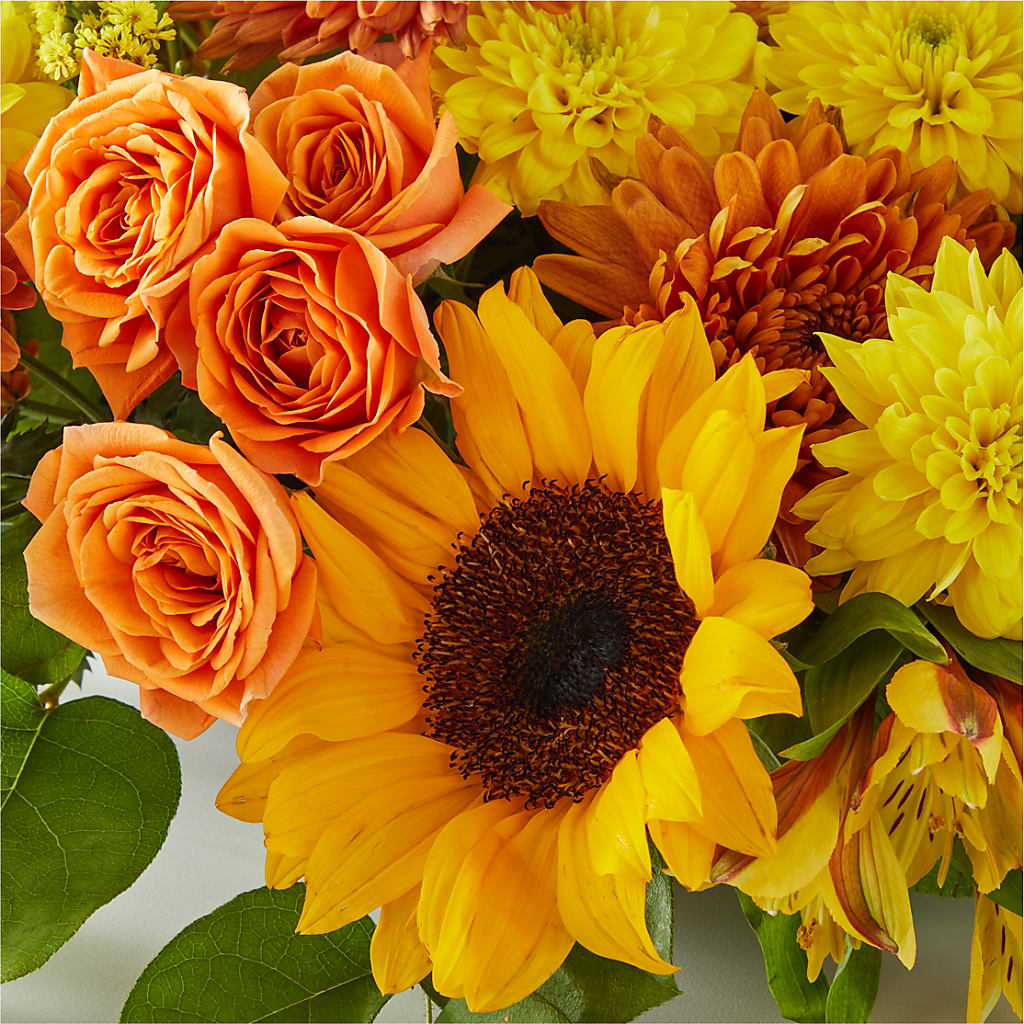 Autumn Harmony Centerpiece – BEBE'S FLOWER SHOP, Los Angeles CA