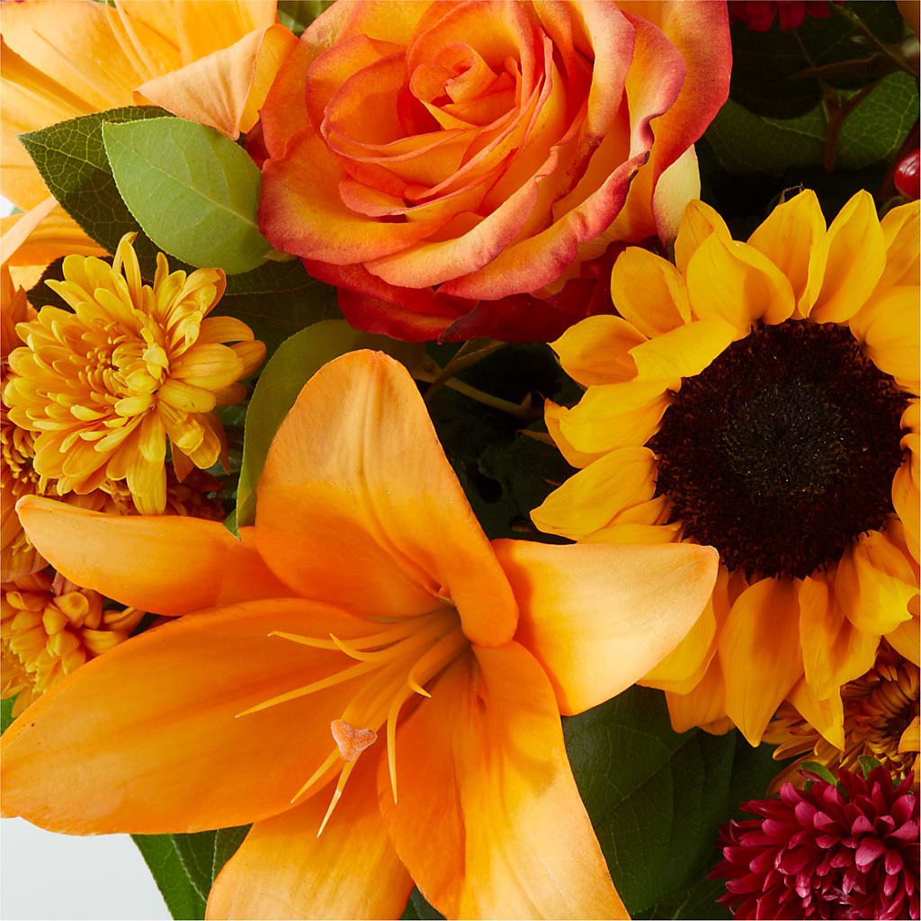 Grateful Centerpiece – BEBE'S FLOWER SHOP, Los Angeles CA
