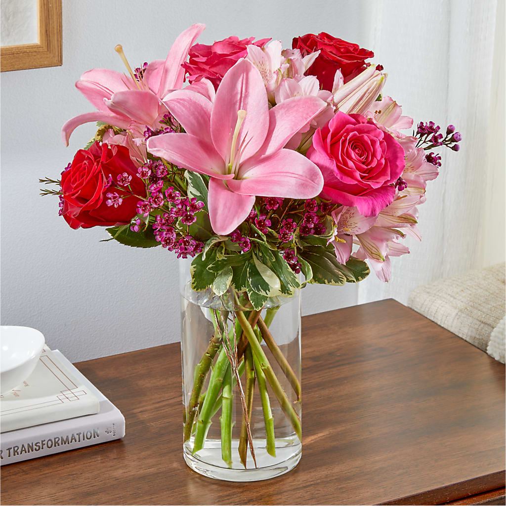 Lucky in Love Bouquet – BEBE'S FLOWER SHOP, Los Angeles CA