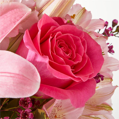 Lucky in Love Bouquet – BEBE'S FLOWER SHOP, Los Angeles CA
