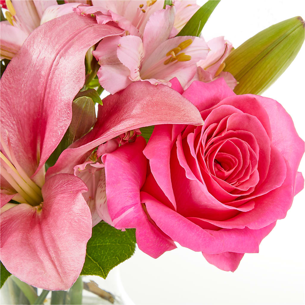 Lots of Love Bouquet – BEBE'S FLOWER SHOP, Los Angeles CA