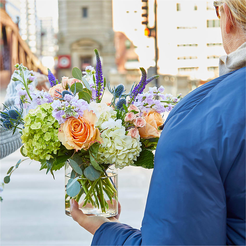 Porch Swing Bouquet – BEBE'S FLOWER SHOP, Los Angeles CA