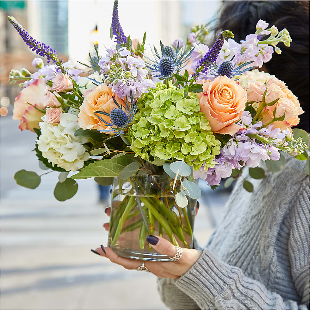Porch Swing Bouquet – BEBE'S FLOWER SHOP, Los Angeles CA