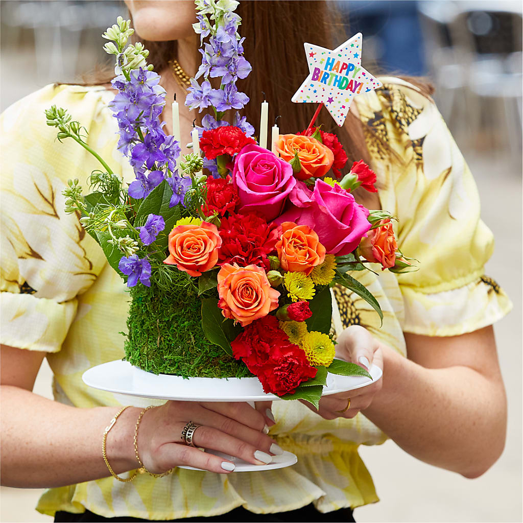 Best Year Yet Floral Cake – BEBE'S FLOWER SHOP, Los Angeles CA