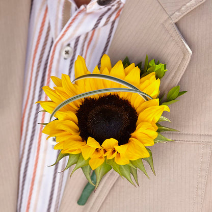 Free Spirit Boutonniere – BEBE'S FLOWER SHOP, Los Angeles CA