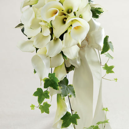 White Chapel Bouquet – BEBE'S FLOWER SHOP, Los Angeles CA